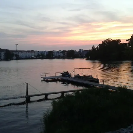 Seminar- Und Gaestehaus Flussbad Gartenstrasse Berlin