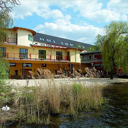 호텔 Seminar- Und Gaestehaus Flussbad Gartenstrasse 5*