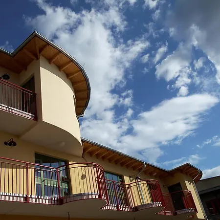 Seminar- Und Gaestehaus Flussbad Gartenstrasse מלון