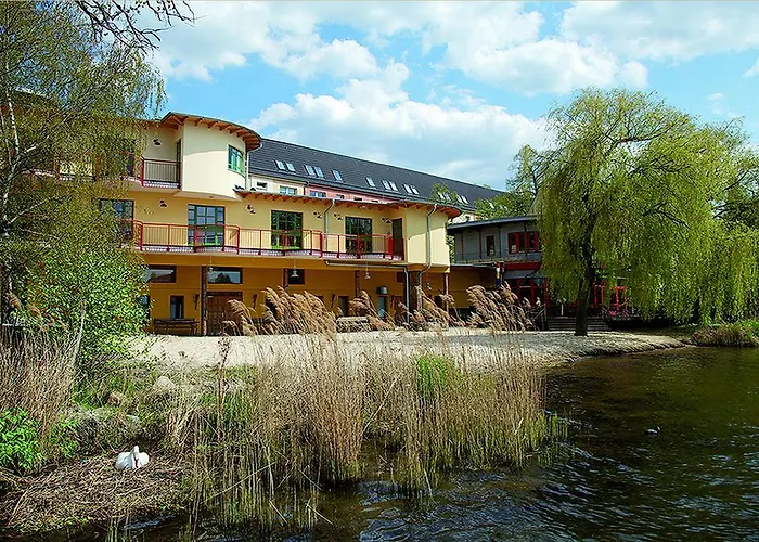 Hotel Seminar- Und Gaestehaus Flussbad Gartenstrasse 5*